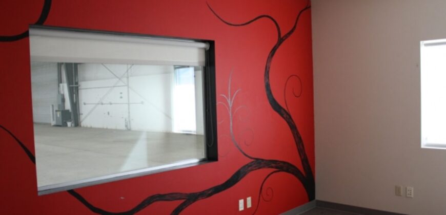 45243, Office & Warehouse Space